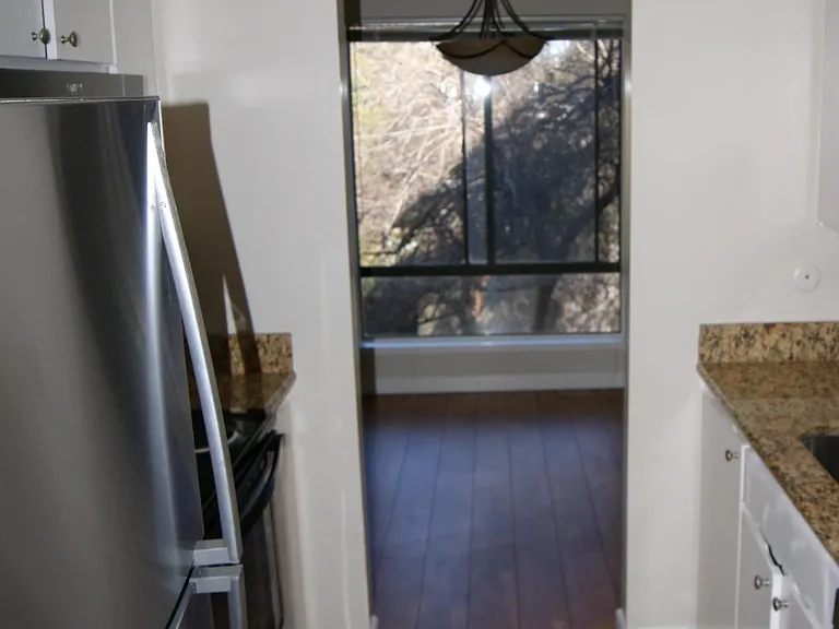 490 N Civic Dr #413 — Photo 5
