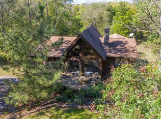 97 Song Ln, Harpers Ferry, WV 25425