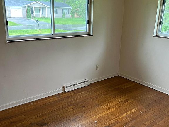 5th image of 6019 Ring Ln