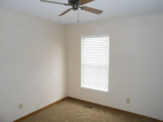 210 Windward Ct — Photo 11