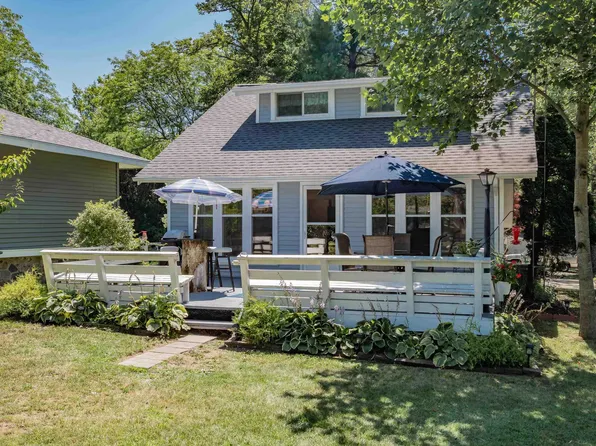 224 Outer Dr, Fremont, IN 46737