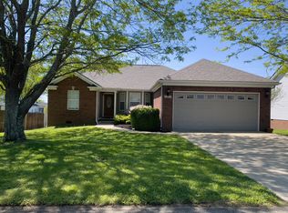 121 Leann Ln, Nicholasville, KY 40356