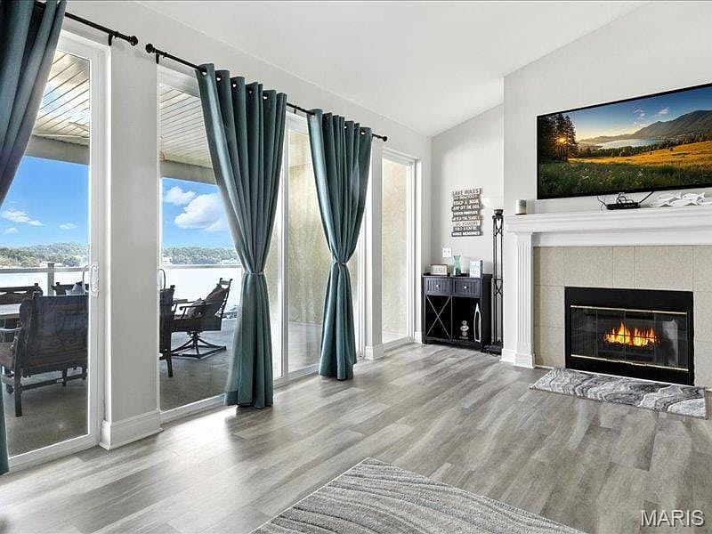 1st image of 230 Plaza Gardens Ct Unit 5B
