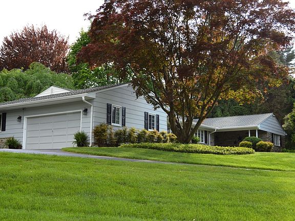3rd image of 13403 Cambria Farms Rd