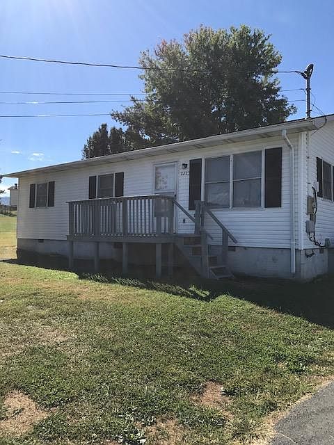 1st image of 2223 Signal Dr
