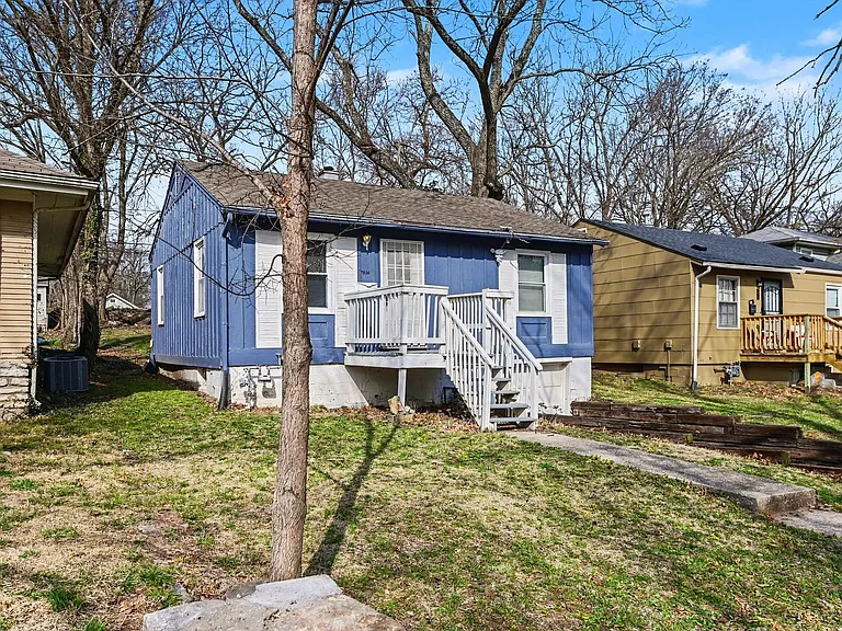 7036 Bellefontaine Ave — Photo 11