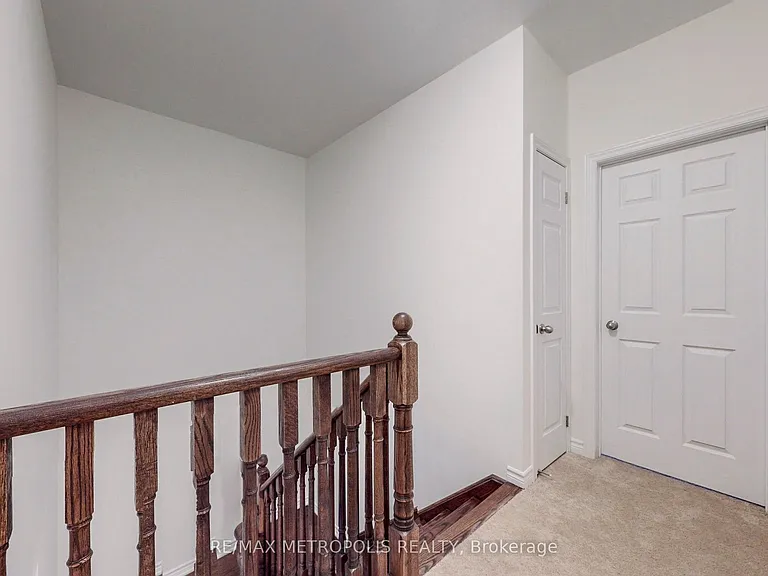 9 Caton Ln — Photo 30