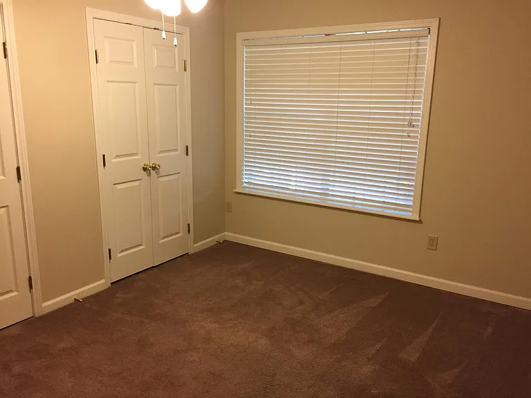 1819 Leona Dr — Photo 3