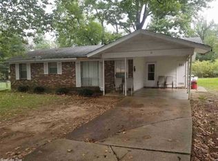 11 Newstead Dr, Little Rock, AR 72209