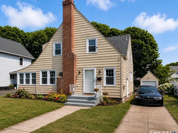 47 Tuttle Place, East Haven, CT 06512