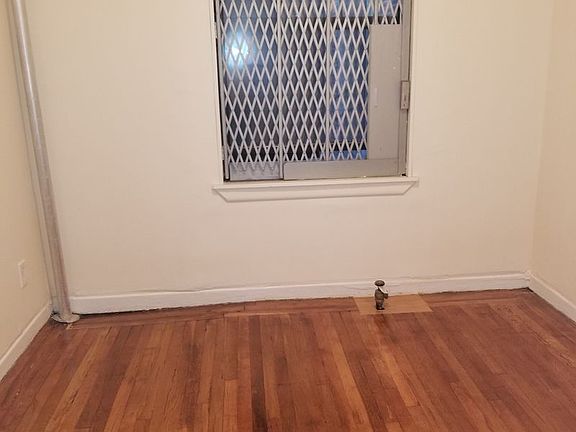 2nd image of 3000 Kingsbridge Ave APT 1H