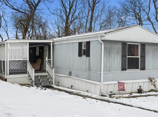 8015 Mercury Dr, Aliquippa, PA 15001