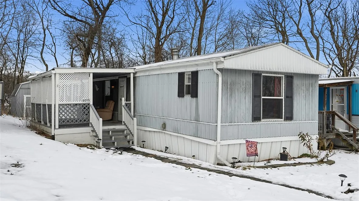 8015 Mercury Dr photo 1
