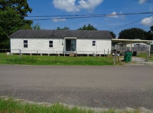 374 Dantin St, Raceland, LA 70394