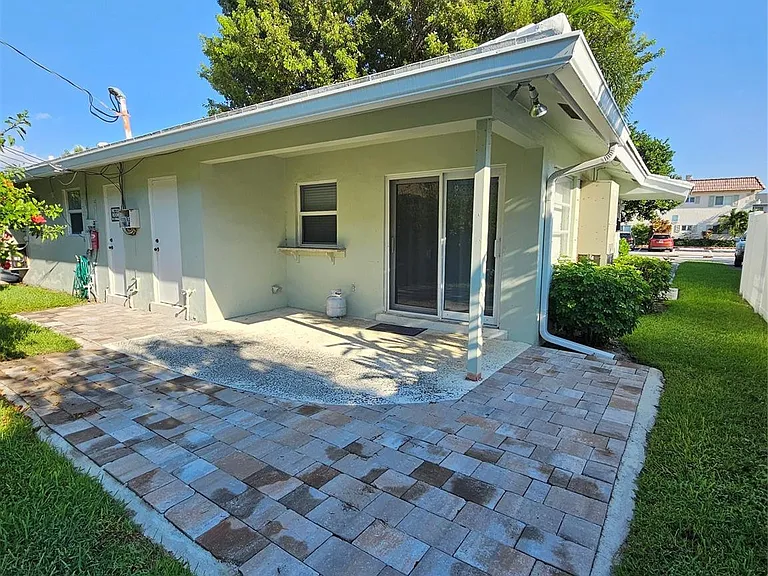 2120 NE 41st St #D — Photo 20