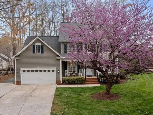 202 Oakmont Ct, Mebane, NC 27302