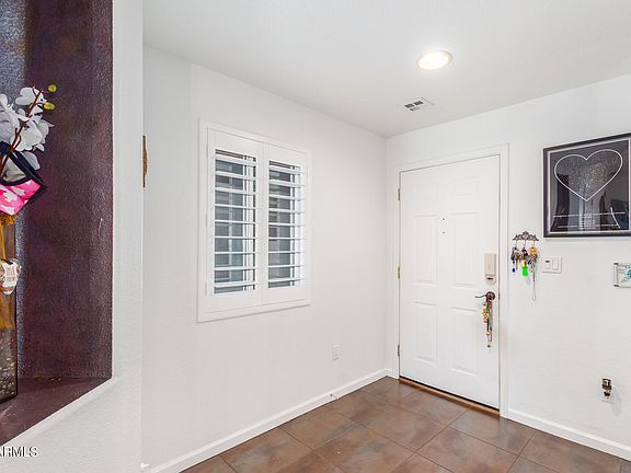 2nd image of 7401 W ARROWHEAD CLUBHOUSE Drive #2027