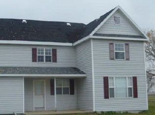 6653 Sandy Bluff Rd, Sandwich, IL 60548