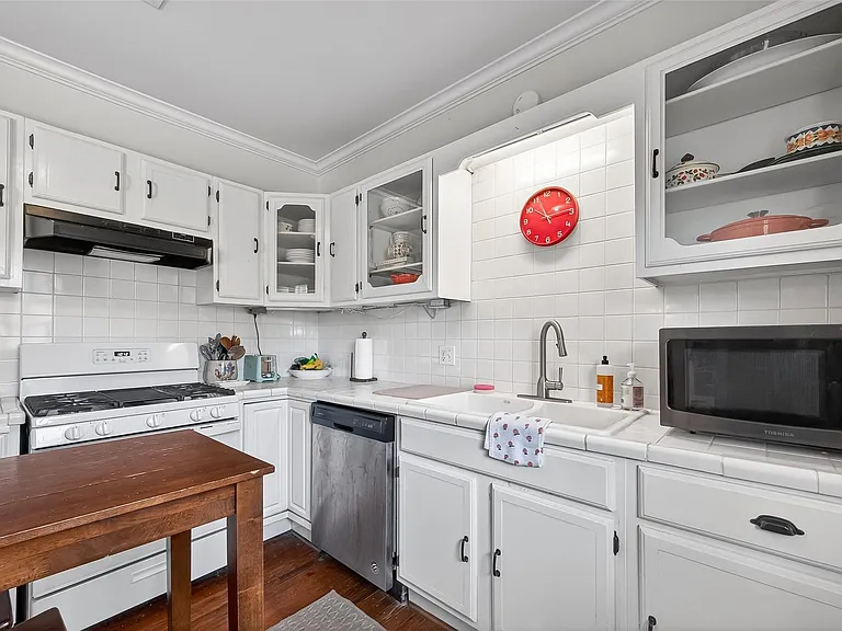 701 Highland St — Photo 34