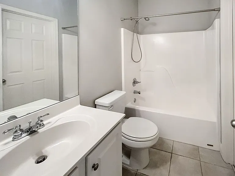 4918 Shallow Creek Trl NE — Photo 16