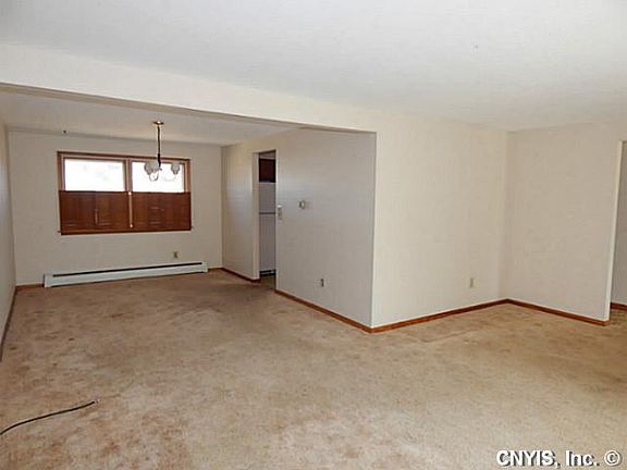 3rd image of 4145 Pine Hollow Dr