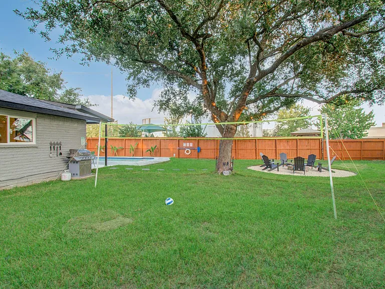 17155 Barcelona Dr — Photo 33