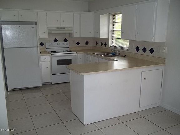 3rd image of 1439 Annapolis Ave
