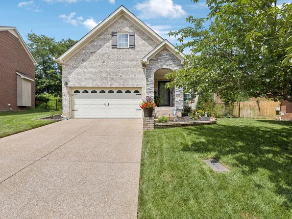 2145 Christina Ct, Hermitage, TN 37076