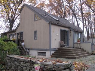 39 Lakeview Trl, Salisbury Mills, NY 12577