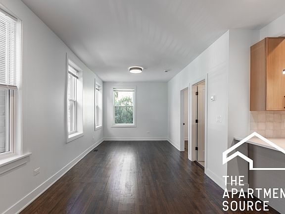 5th image of 5609 N Hermitage Ave #3