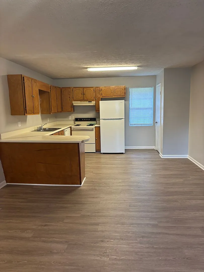 Wheeler Drive Apts - ANS — Photo 3