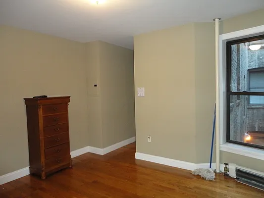 Rented by Aimee Grodanz, LREB | media 19