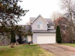 4453 Spinnaker Ln, Pleasant Lake, MI 49272