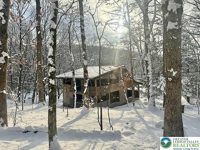 1st image of 696 Dunkels Church Rd