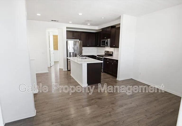 14854 Nordhoff St — Photo 8