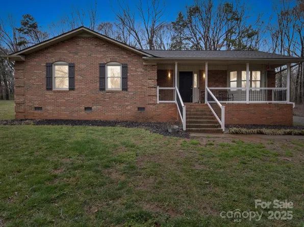 6033 Greyfield Dr, Monroe, NC 28110