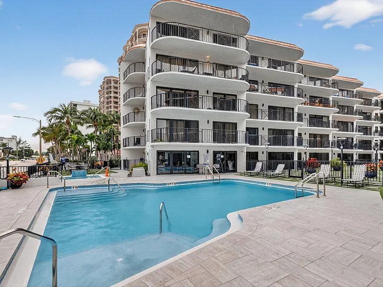 2029 N Ocean Blvd #509 — Photo 32