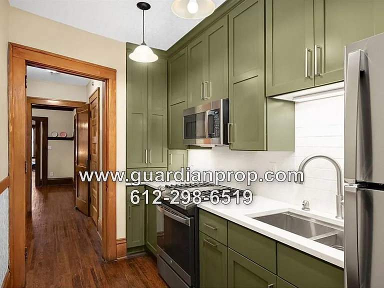 641 Marshall Ave #4 — Photo 2