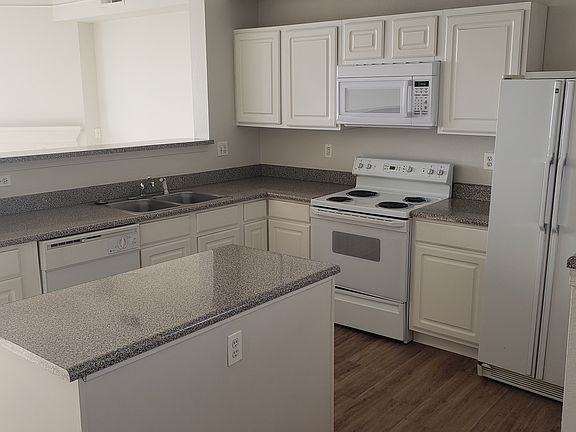 3rd image of 1872 Mallard Dr