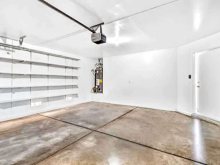 5683 Halvern Ave — Photo 13