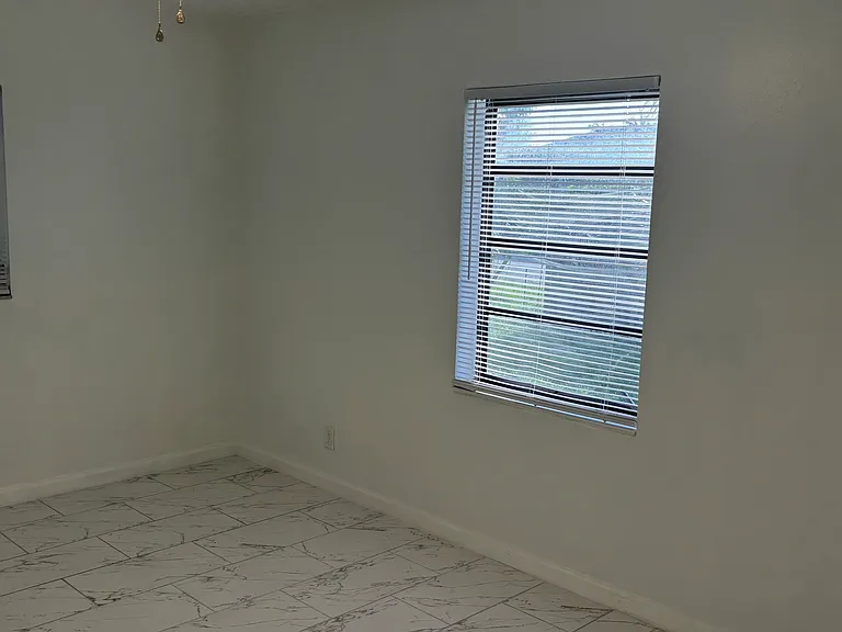 199 NE 23rd St #199 — Photo 30
