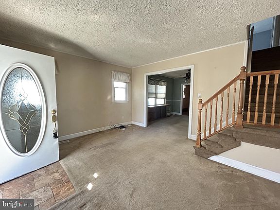 4th image of 41 Beech Ave