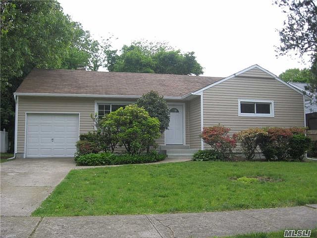 1st image of 788 Janos Ln