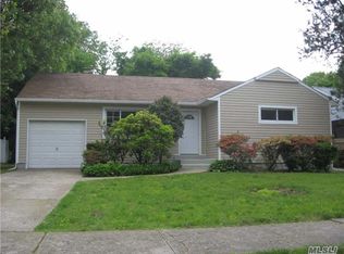 788 Janos Ln, West Hempstead, NY 11552