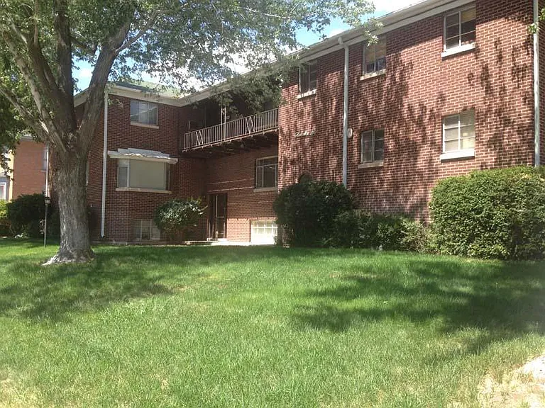 283 E 4th Ave #7 — Photo 1