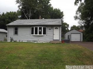 1443 Sandhurst Ave E, Maplewood, MN 55109