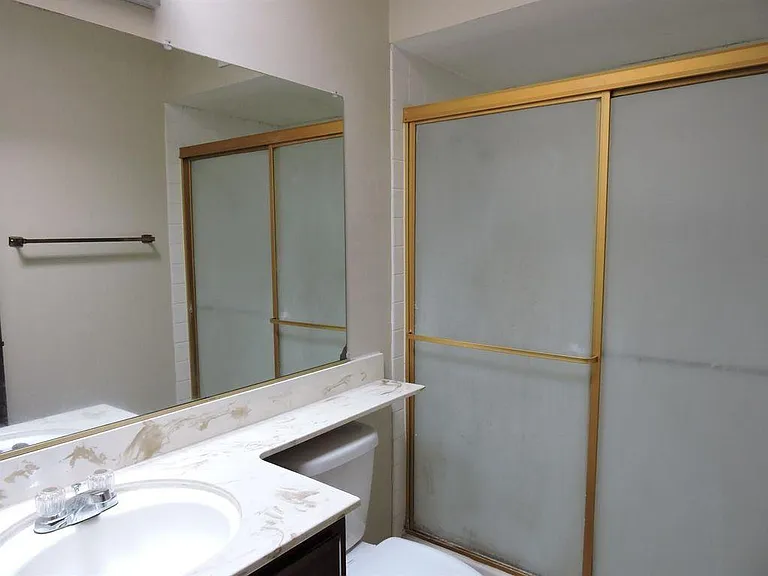 2738 Hurley Way — Photo 17