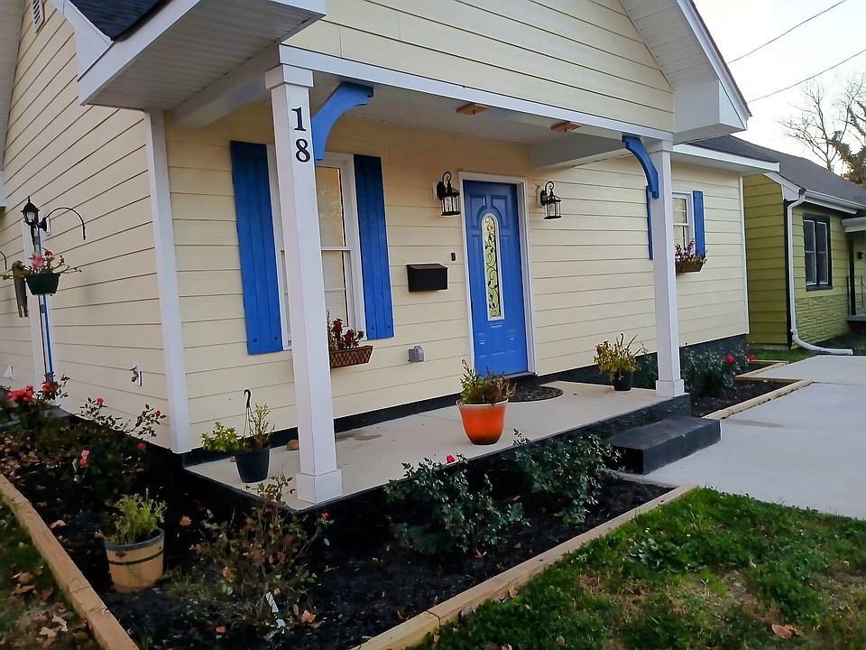 Front Of House...