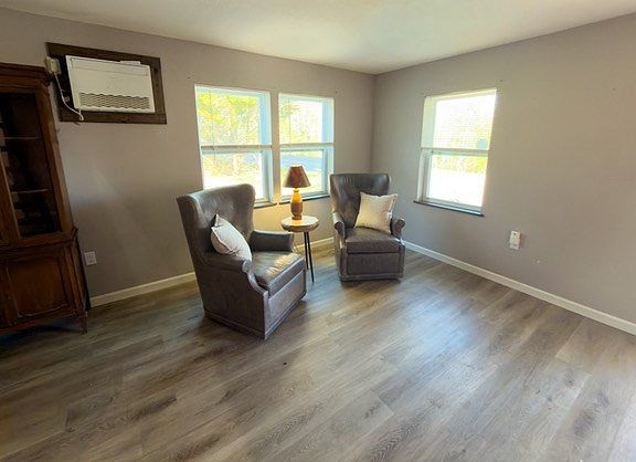 3rd image of 4101 Pat Colwell Rd