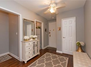 142 Garth Rd APT 5I, Scarsdale, NY 10583